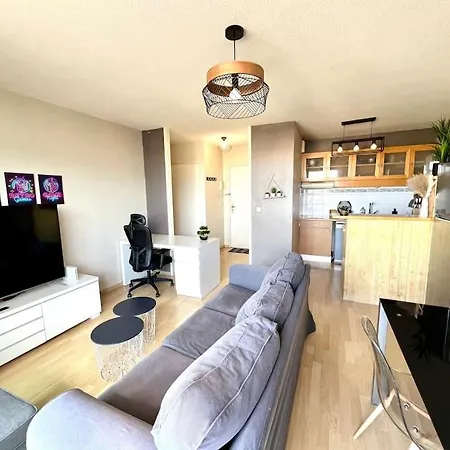 Apartamento Lrx-0024 - Spacieux Avec Terrasse Ensoleillee